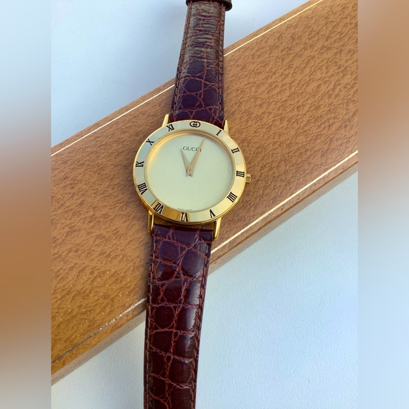 Authentic GUCCI 3000.2. M watch🌟🌟🌟 - Picture 1 of 15